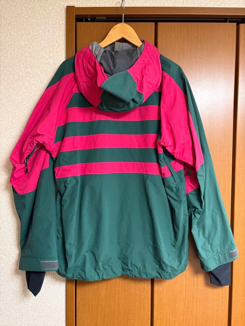 美品 HellyHansen スノーボードウェア MENS ジャケット