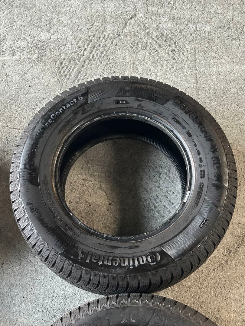 ランクル プラド コンチネンタル 265/65R17 4本 スタッドレス