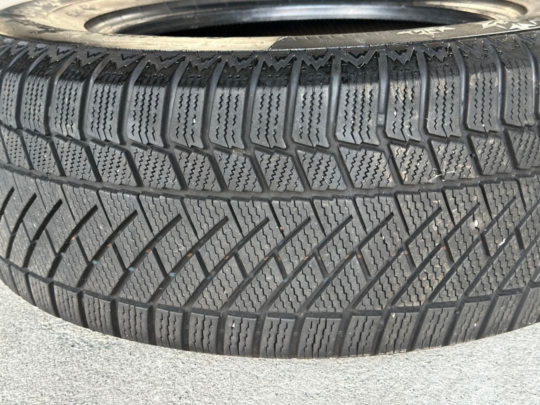 ランクル プラド コンチネンタル 265/65R17 4本 スタッドレス