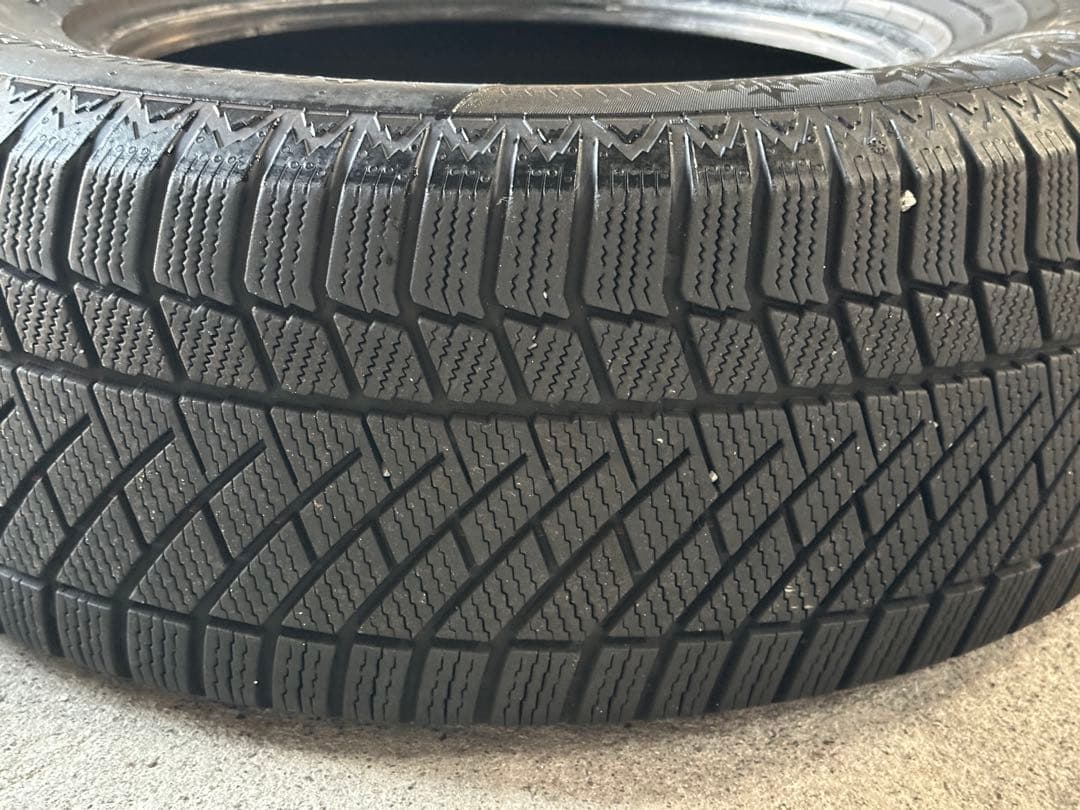 ランクル プラド コンチネンタル 265/65R17 4本 スタッドレス