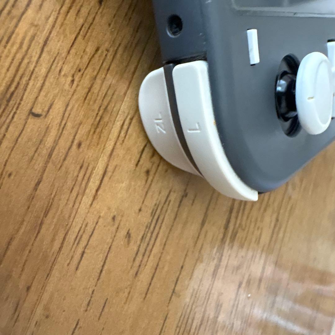 d*3様 【使用感あり、128カード付】Nintendo Switch Lite