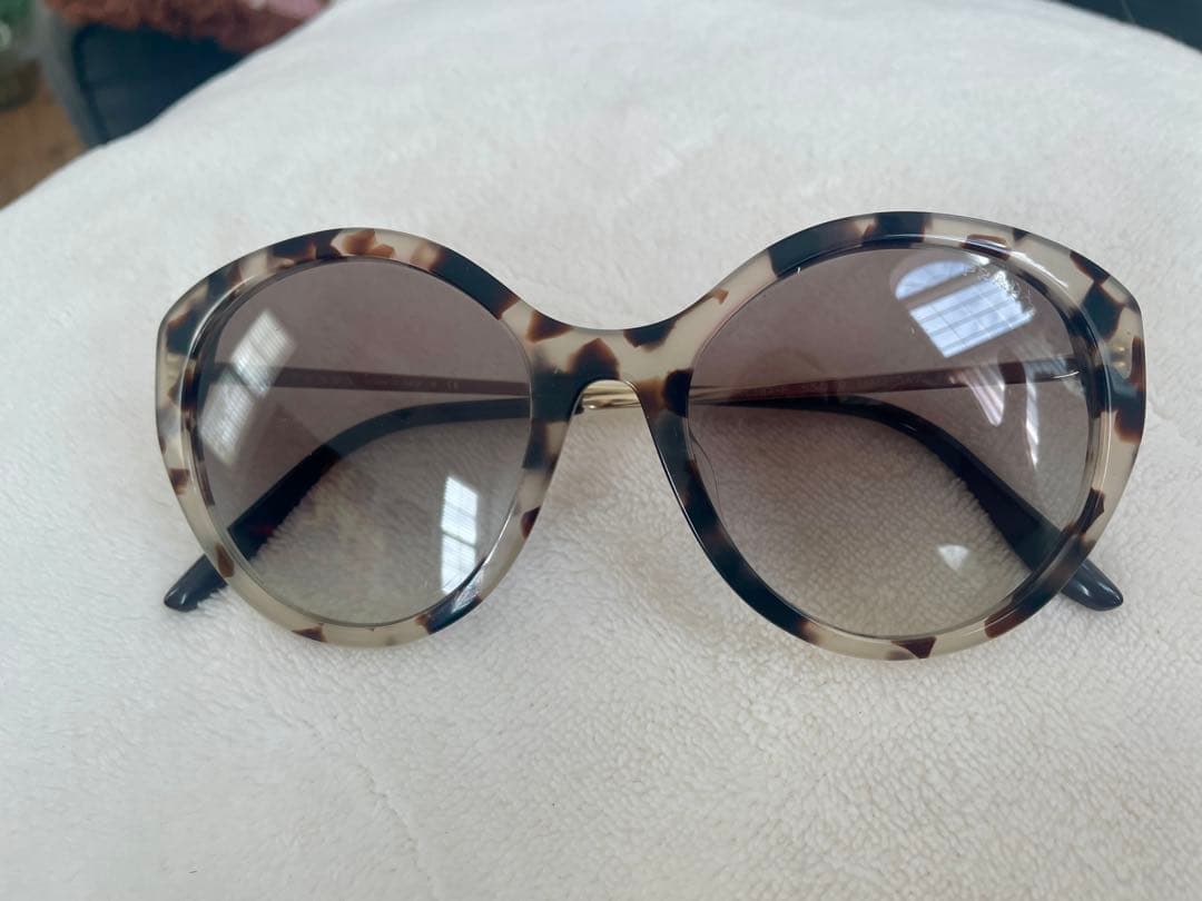 PRADA プラダ サングラス PR18XSF UA0A7 55サイズ