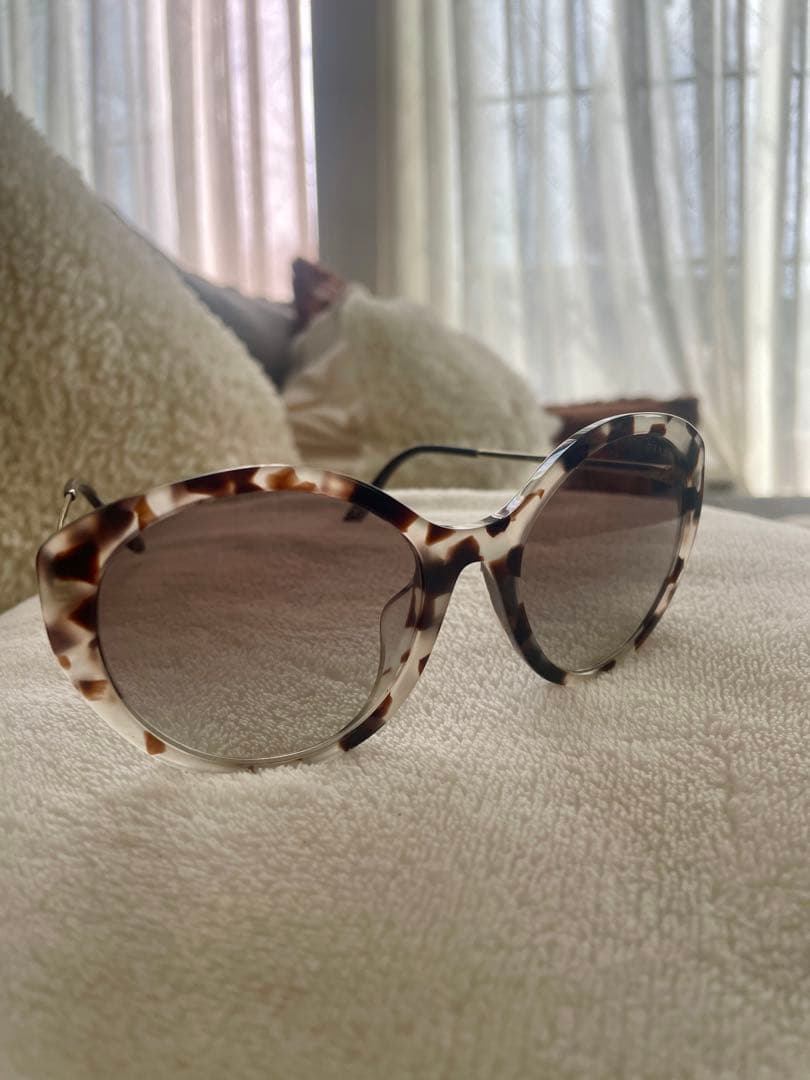 PRADA プラダ サングラス PR18XSF UA0A7 55サイズ