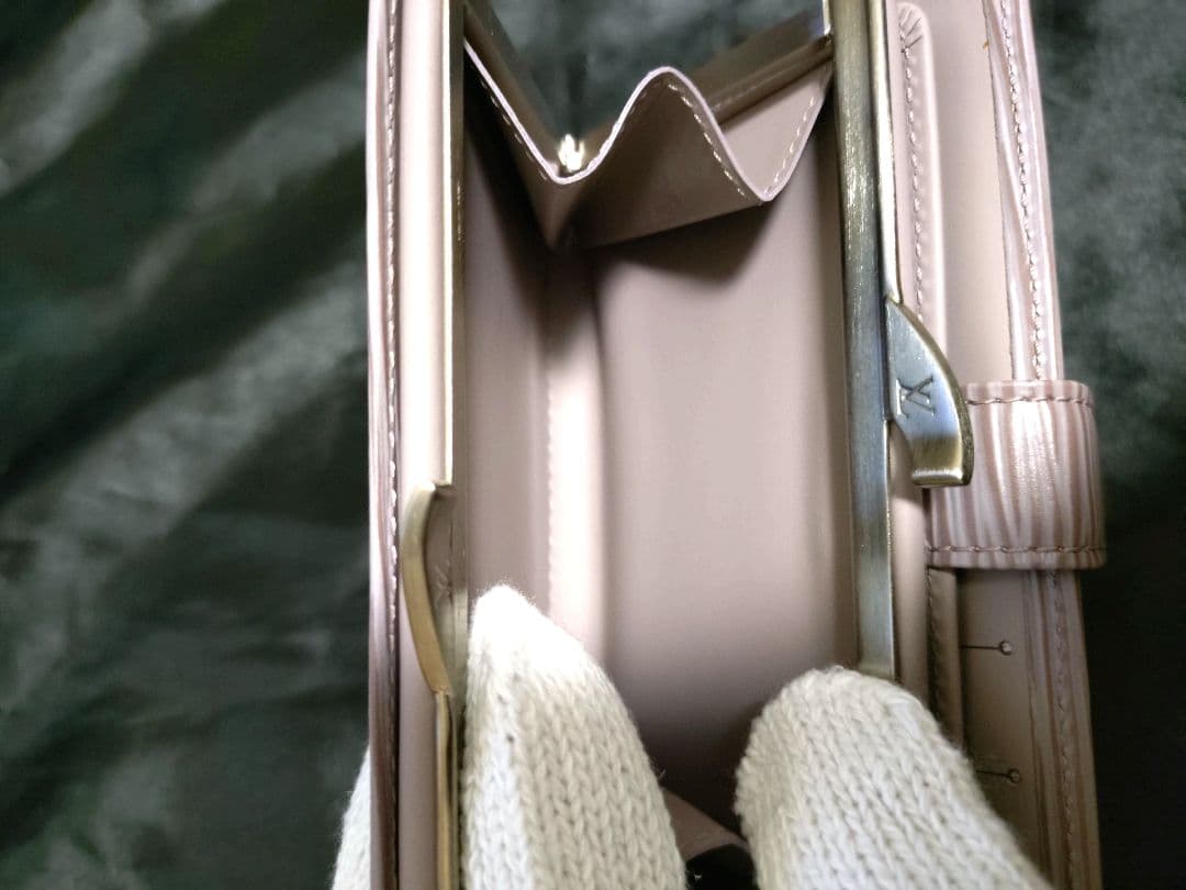 LOUIS VUITTON ルイ ヴィトン ポルトモネ ビエ ヴィエノワ