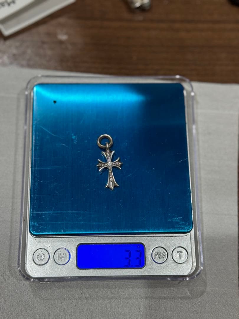クロムハーツ タイニー CHクロス パヴェダイヤ付き