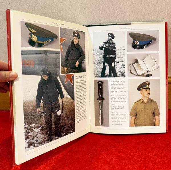 趣味・スポーツ・実用 Soviet Uniforms and Militaria 1917-1991
