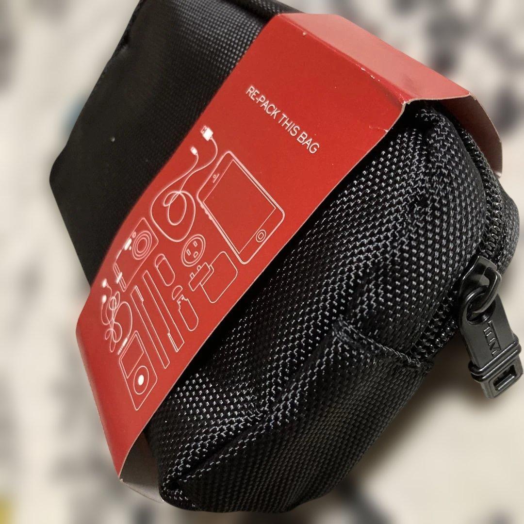 デルタ航空　新品　トラベルポーチ　TUMI