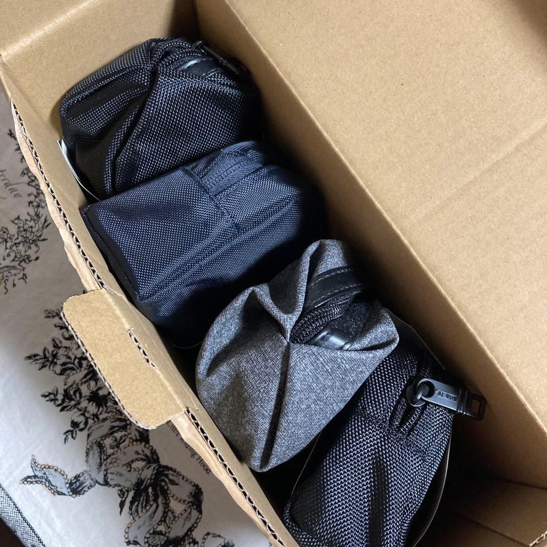 デルタ航空　新品　トラベルポーチ　TUMI