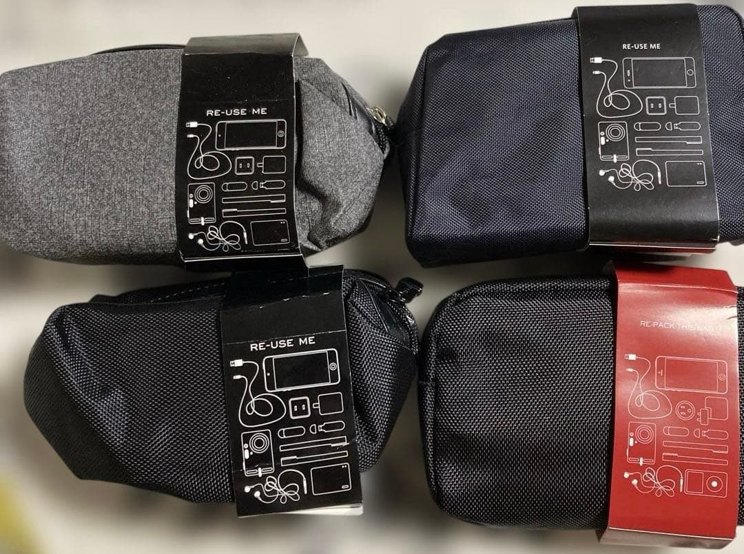 デルタ航空　新品　トラベルポーチ　TUMI