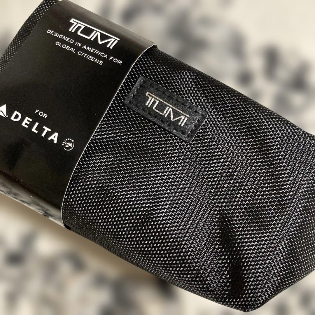 デルタ航空　新品　トラベルポーチ　TUMI