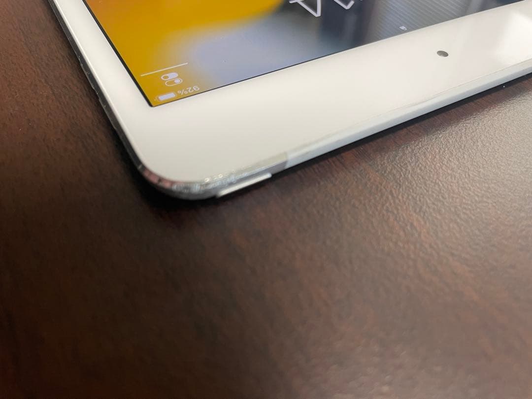 iPad本体 iPad mini 4 128GB cellular