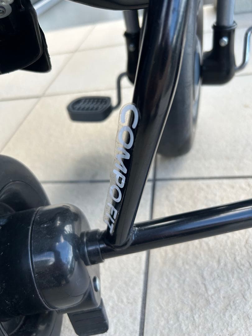 コンポフィット アイデス 三輪車 グレー