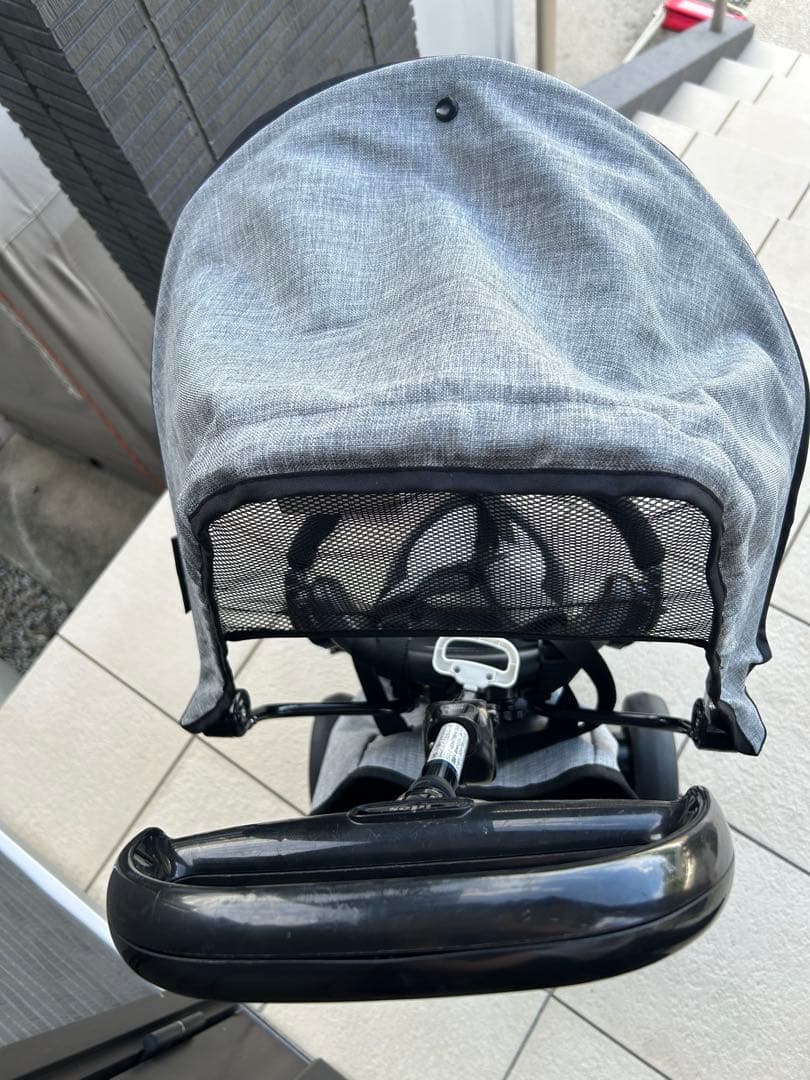 コンポフィット アイデス 三輪車 グレー