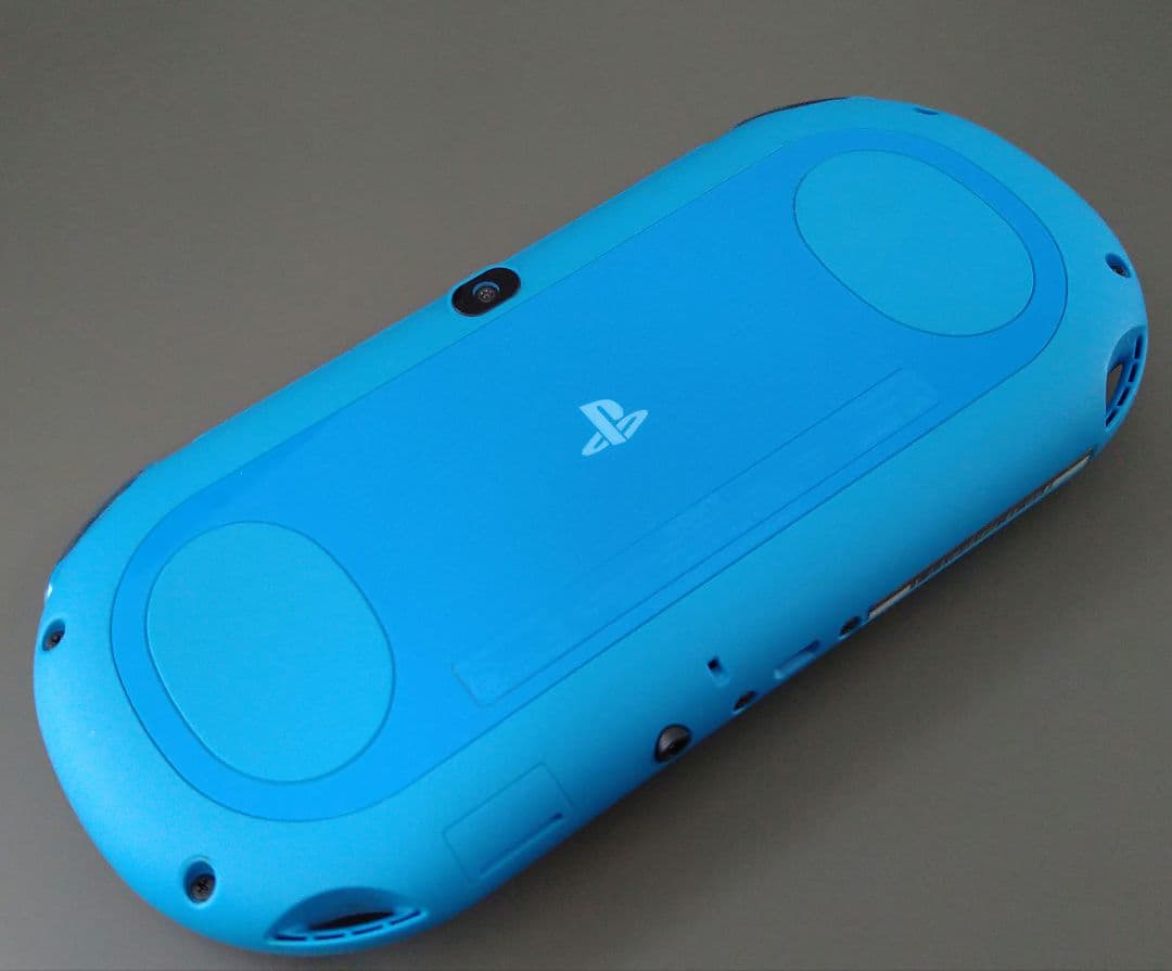 PS Vita アクアブルー 本体、カセットセット