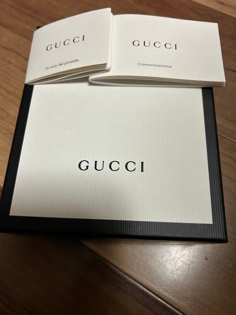 GUCCI レッド 二つ折り財布
