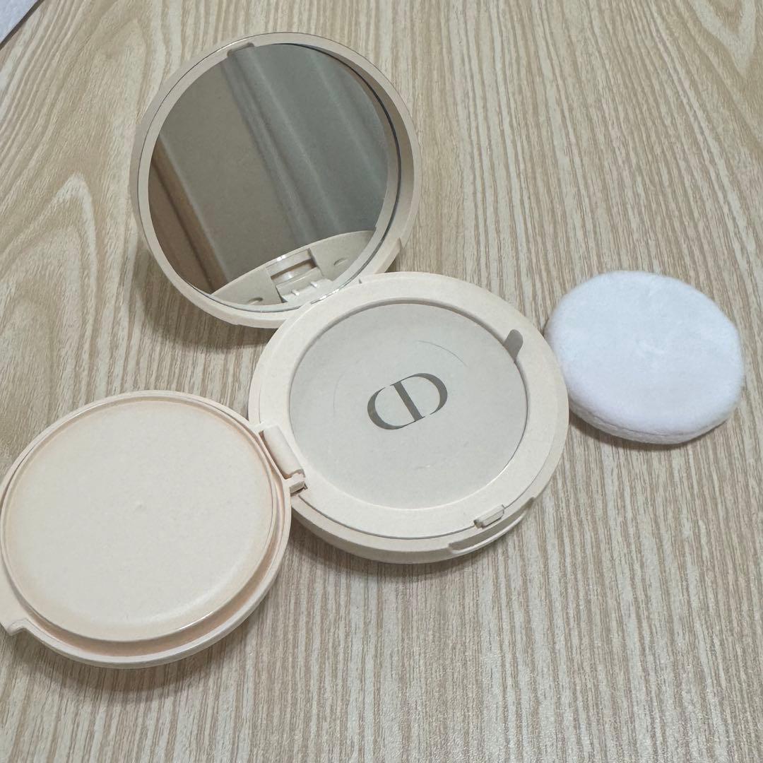 DIOR クッションパウダー　ラベンダー
