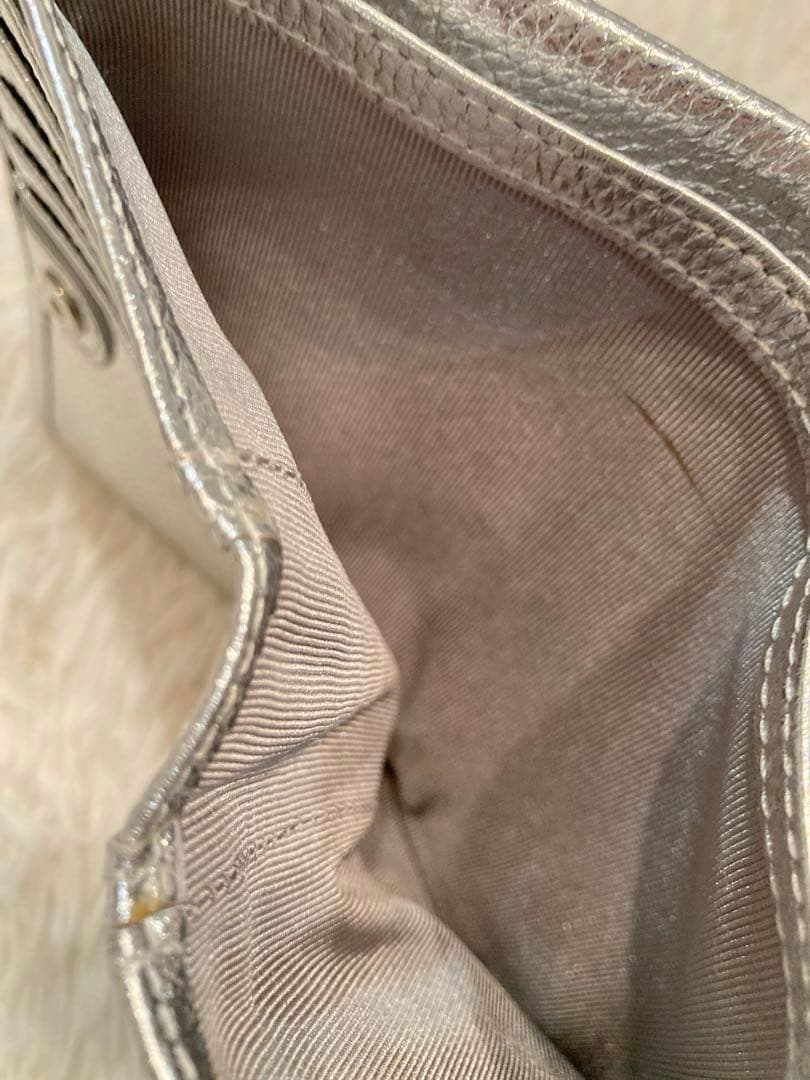 【美品】ear PAPILLONNER 牛革がま口折り財布　シルバー