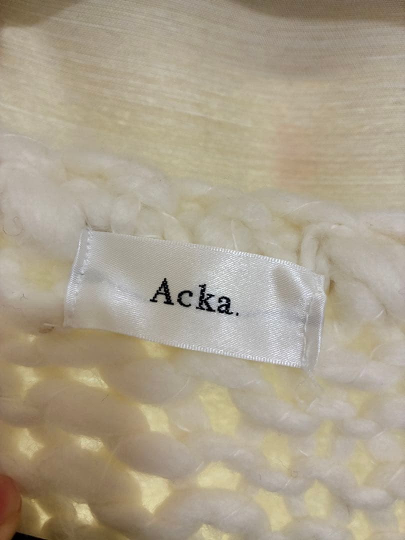 Acka. ホワイト編み込みカーディガン