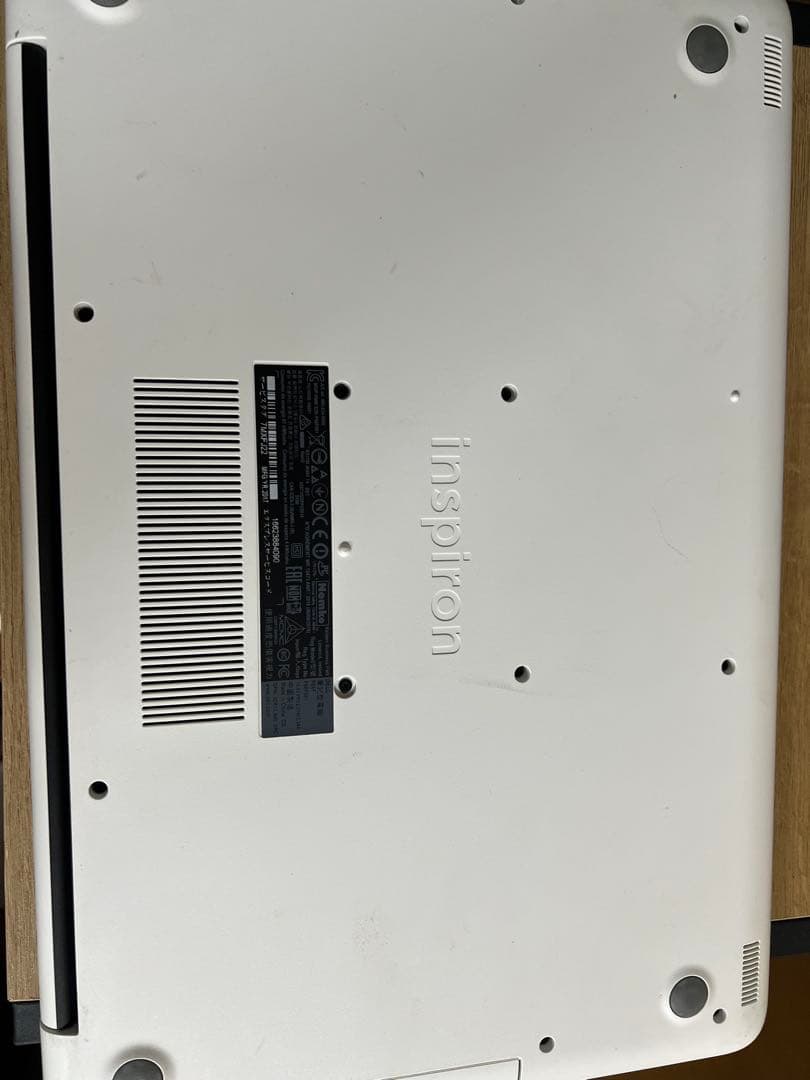 DELL P66F001 CPU 3865U 1TBメモリ4GB