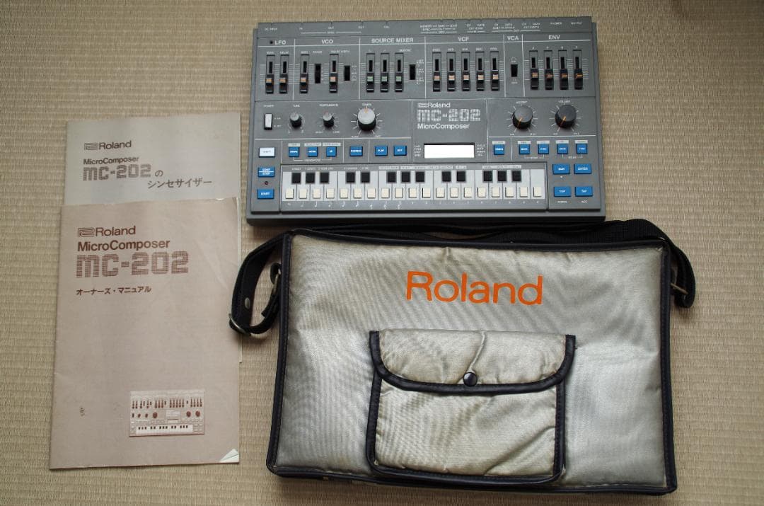 鍵盤楽器 Roland MC-202 MicroComposer