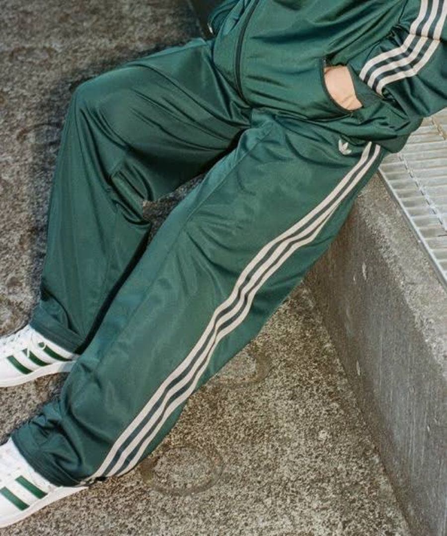 adidas ジャージ　ベッケンバウアートラックパンツ　シャドーグリーン　xxs