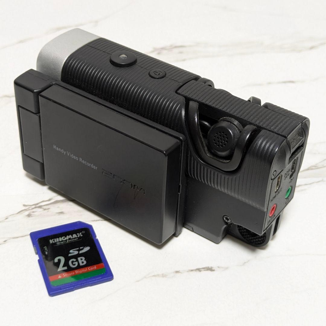ZOOM　Q4　ハンディビデオレコーダー