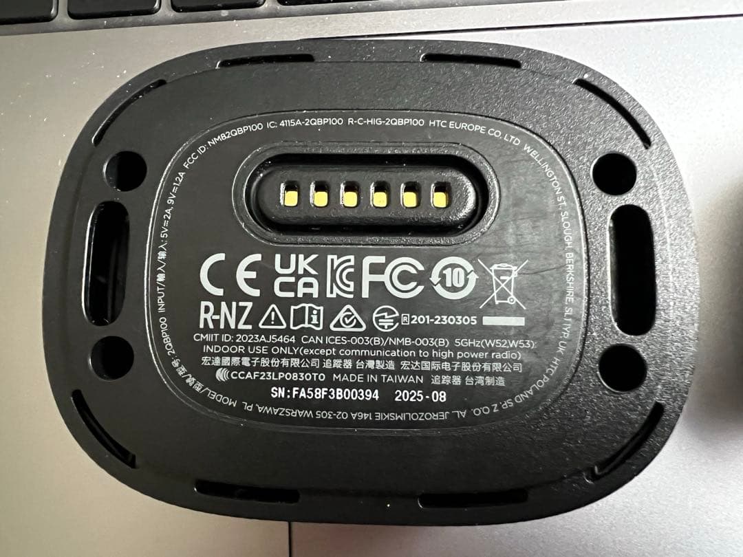 【VRCなどに】HTC Vive Ultimate Tracker２個+肘固定具
