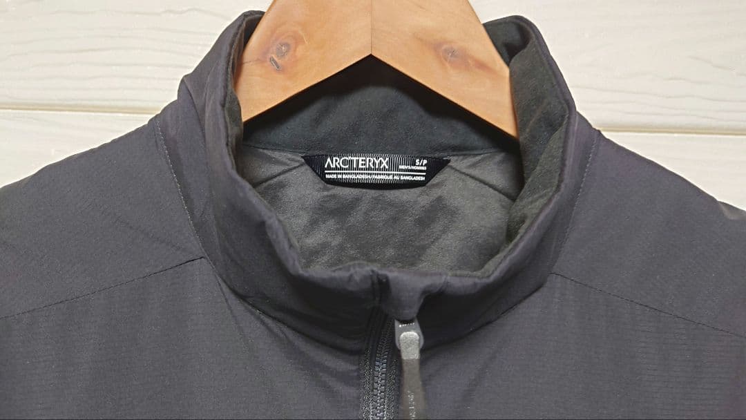 ARC'TERYX ATOM SL中綿ベスト 黒 S/P フルジップ