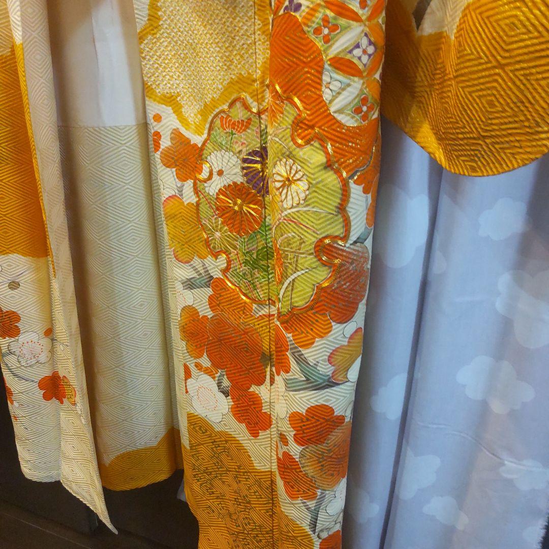 クリーム色　振り袖