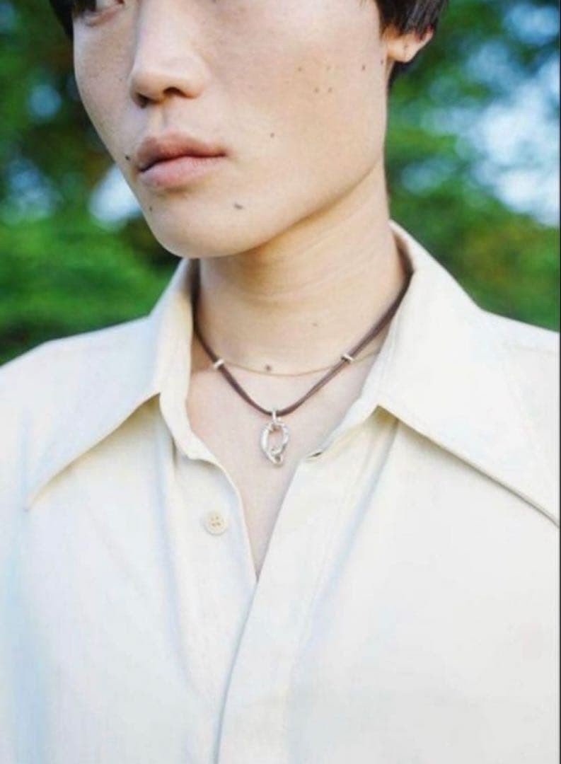 STRONG VOID LEATHER NECKLACE SILVER　箱付き