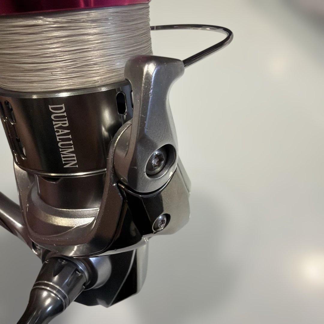 SHIMANO STRADIC 1000S スピニングリール