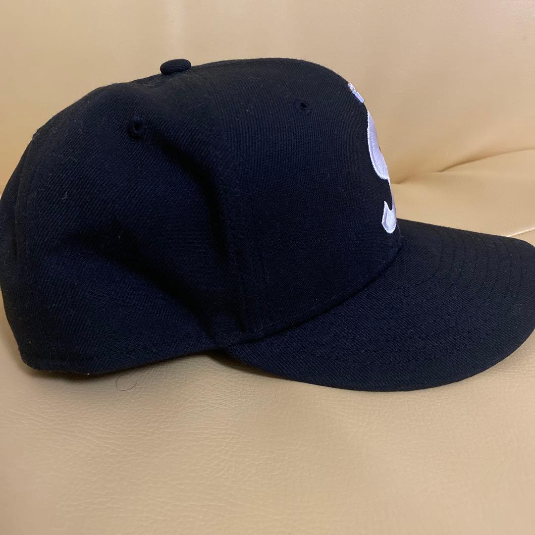 Supreme Sロゴ　ブラック　7 1/2