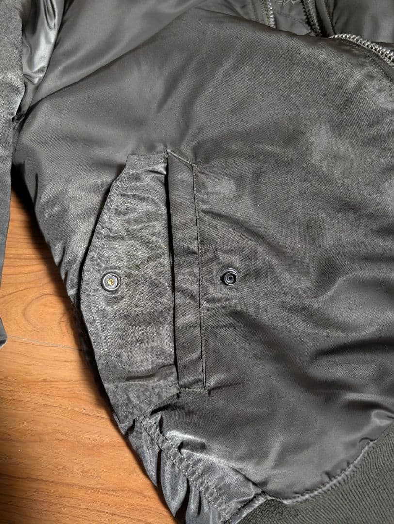 23ジム✰Alpha Industries MA-1 フライトジャケット