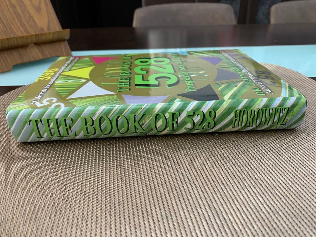 洋書 THE BOOK OF 528 Prosperity Key of LOVE