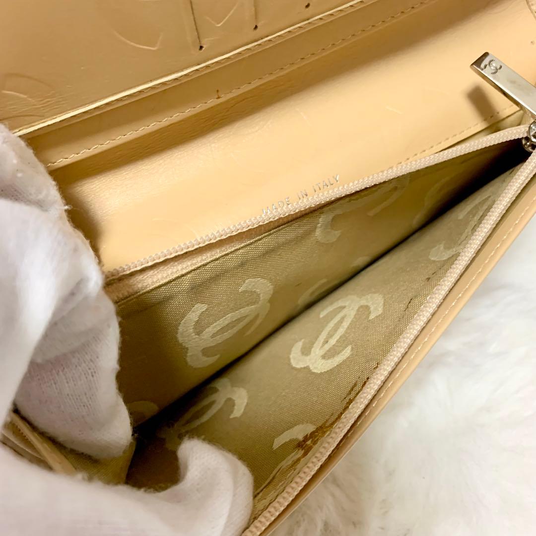 コッシー様CHANEL カンボンライン 二つ折り財布　黒　ベージュ