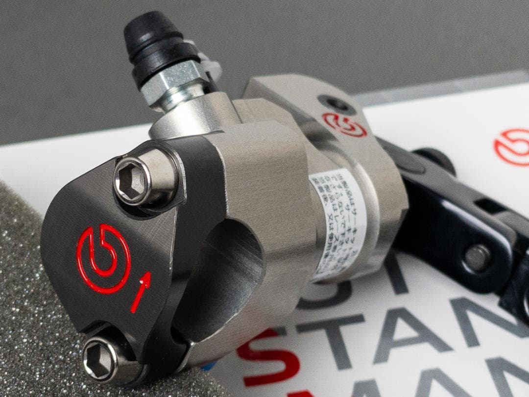 brembo レーシング ラジアルブレーキマスターシリンダー CNC 16×16