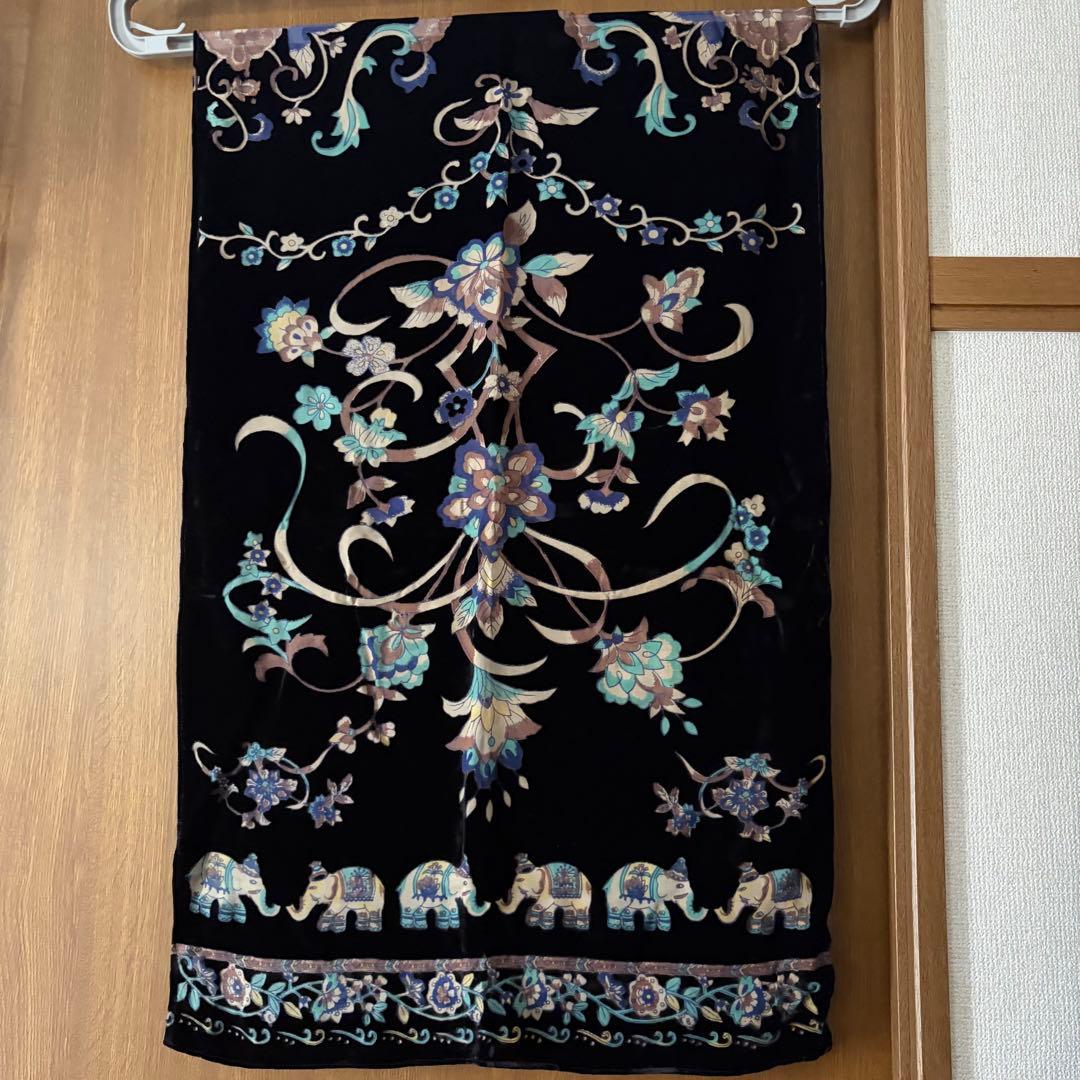 岡重 OKAJIMA 象エレファント花柄刺繍　シルクストール　新品未使用 箱付き