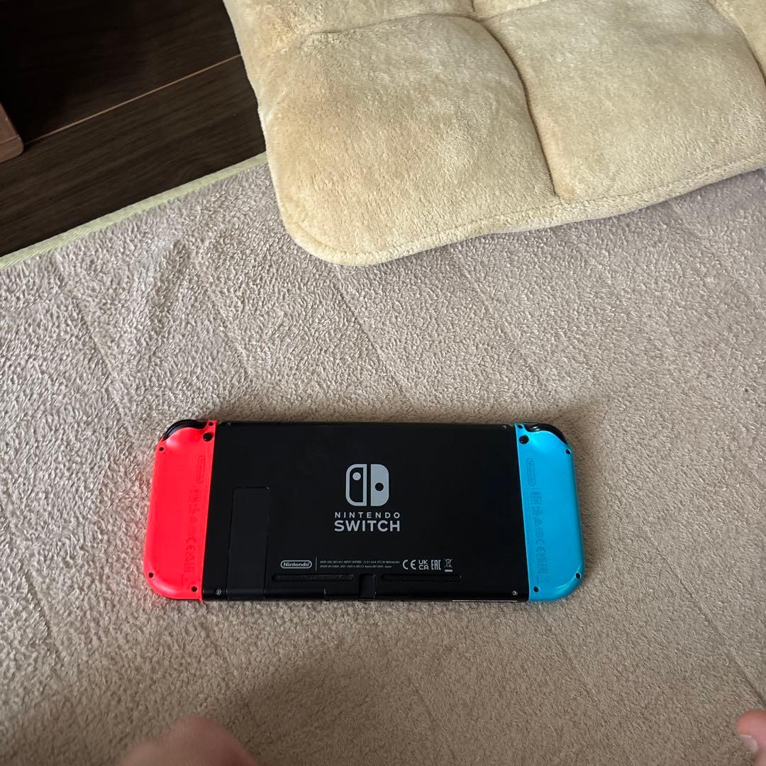 任天堂Switch 本体　赤青　箱無し
