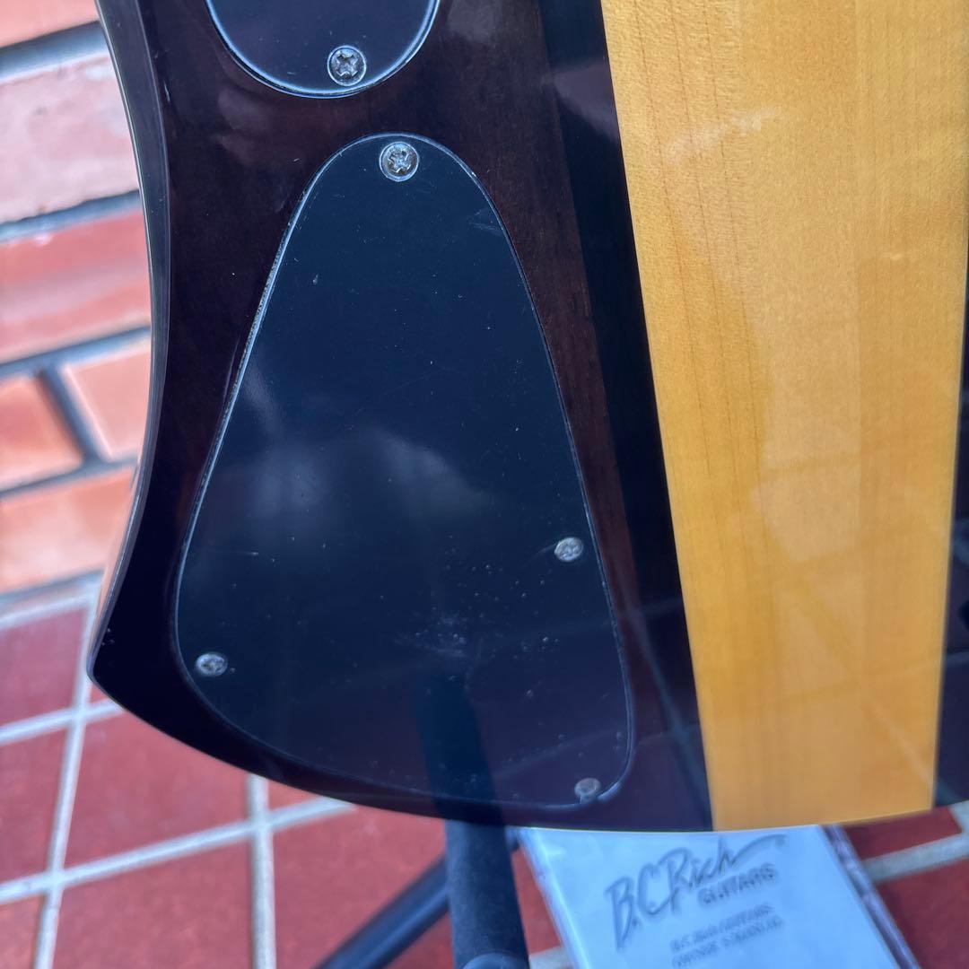 B.C.Rich HERITAGE CLASSIC 4弦