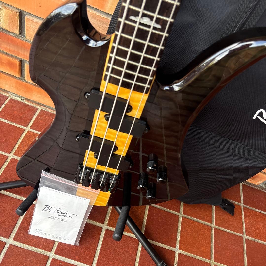 B.C.Rich HERITAGE CLASSIC 4弦
