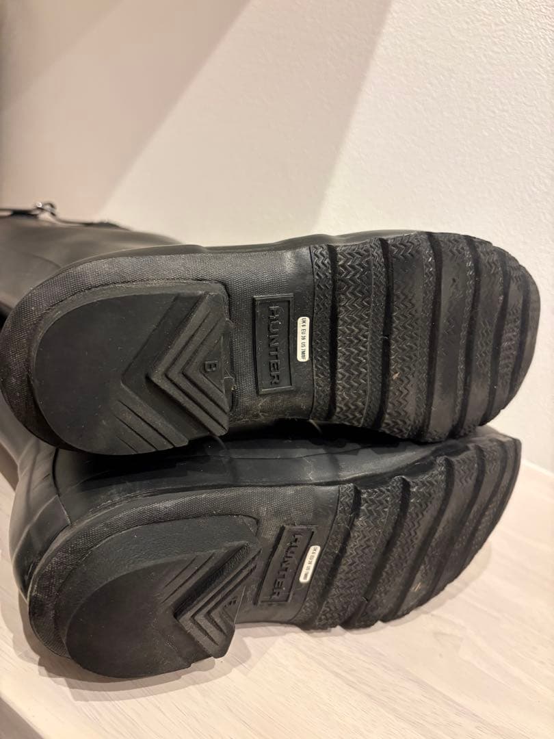 HUNTER ブラックレインブーツ バックル付き 25