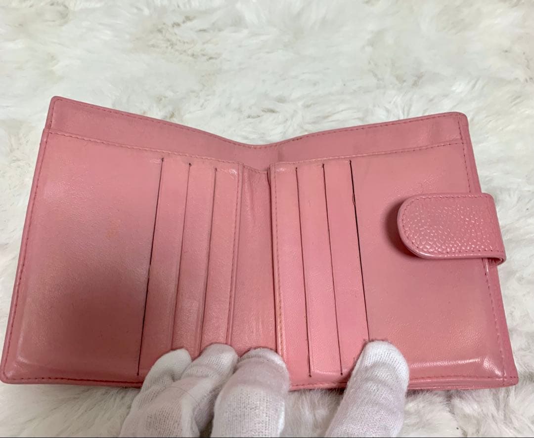 CHANEL レザー 二つ折り財布　キャビアスキン　ピンク