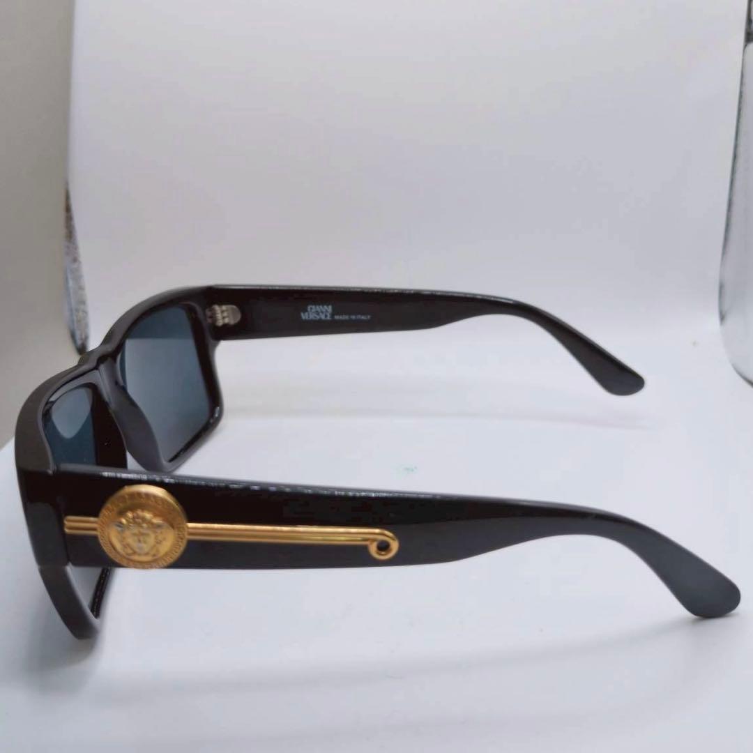 希少　ヴェルサーチ　VERSACE メデューサ　サングラス　ブラック　金ロゴ