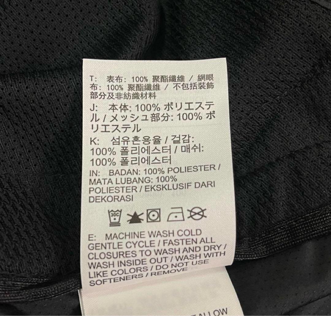 L ☆新品☆ ナイキ　エッセンシャル フーデッド 軽量薄手ランニングジャケット