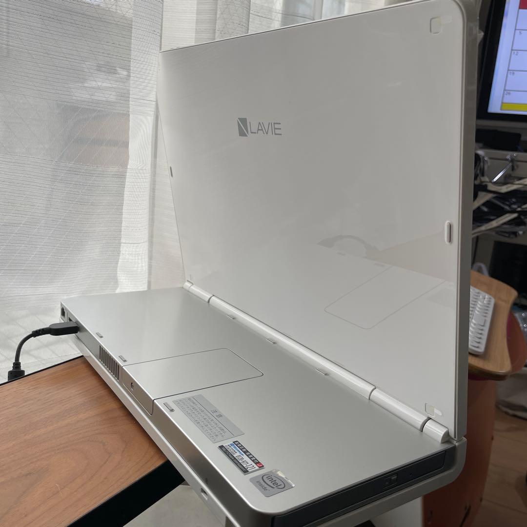 NEC LaVie Hybrid Frista PC-HF150AAWホワイト