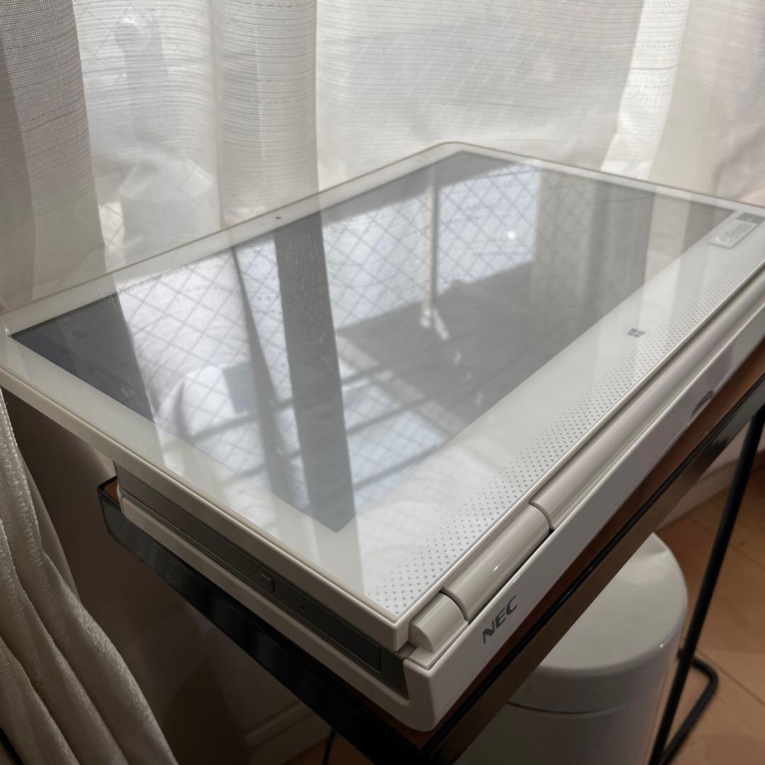 NEC LaVie Hybrid Frista PC-HF150AAWホワイト