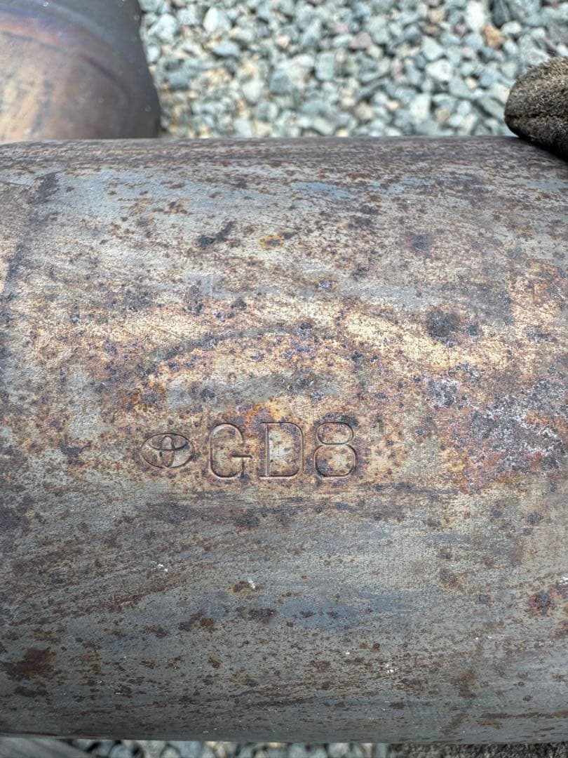 トヨタ GD8 触媒 2個セット