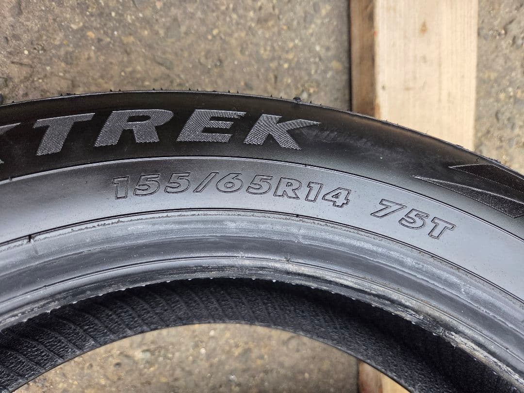 155/65R14×4本軽自動車の定番サイズ！新古級超バリ山！送料¥300