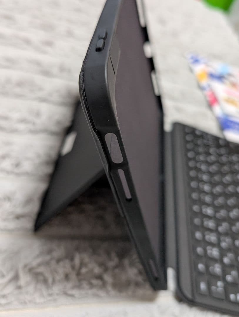 新品【Digiwell】iPad キーボード付ケース SCHOOL FIT