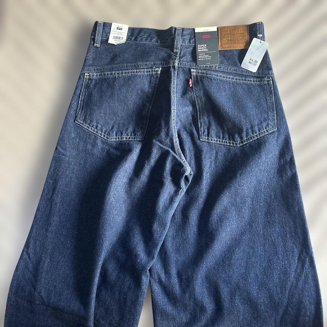 パンツ Levi's SUPER BAGGY BARREL W27 L30